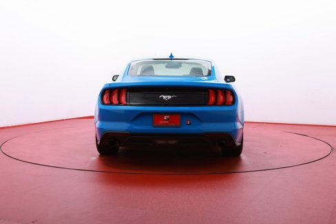 Used 2022 Ford Mustang Coupe image 4