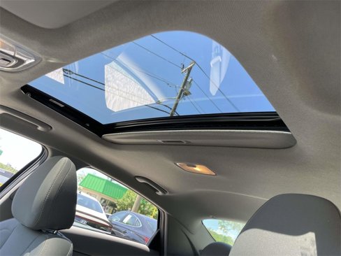 Certified 2022 Hyundai Elantra SEL w/ Convenience + Premium Package image 18