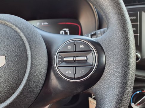 Used 2024 Kia Soul LX image 10