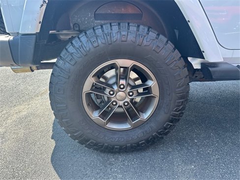 Used 2016 Jeep Wrangler Unlimited Sahara image 13
