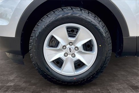Used 2013 Ford Explorer 4WD w/ Class III Trailer Tow Pkg image 35