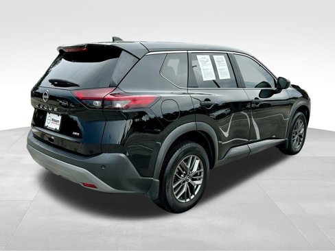 Used 2023 Nissan Rogue S image 5