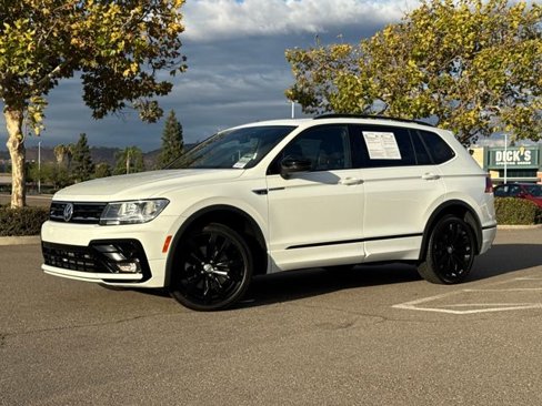 Used 2021 Volkswagen Tiguan SE R-Line image 2