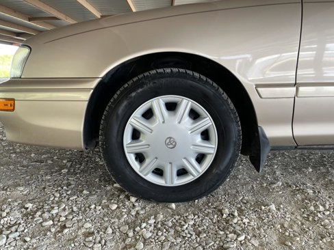 Used 1996 Toyota Avalon XL image 31