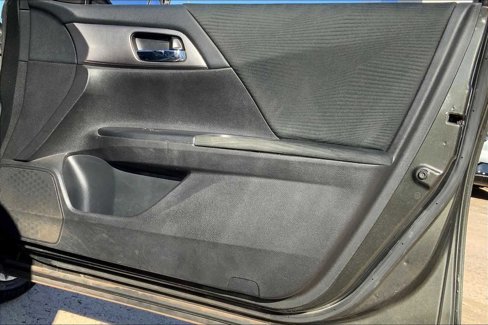 Used 2014 Honda Accord LX image 19