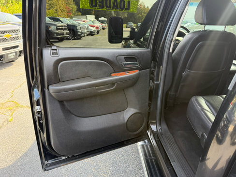 Used 2007 Chevrolet Silverado 3500 LTZ image 24