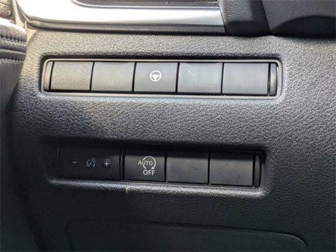 Used 2023 Nissan Rogue SV image 25