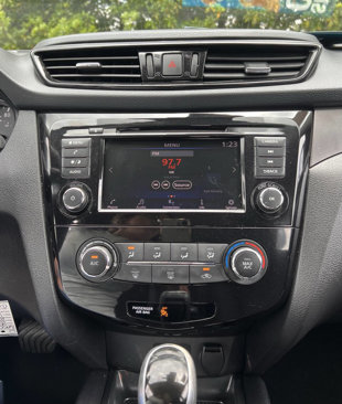 Used 2021 Nissan Rogue Sport S image 25