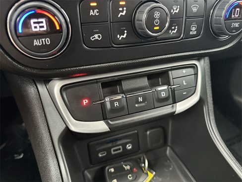 Used 2023 GMC Terrain SLT image 20