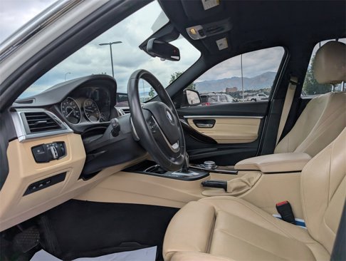 Used 2017 BMW 330i xDrive Wagon image 10