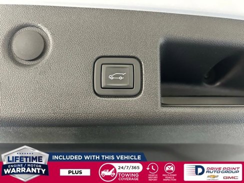 Used 2023 Chevrolet Equinox Premier image 37