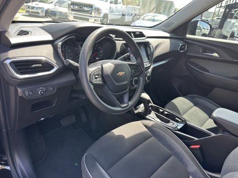 Used 2023 Chevrolet TrailBlazer LT w/ Convenience Package image 16