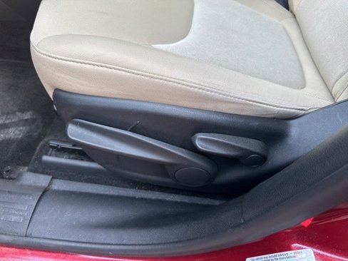 Used 2015 Jeep Cherokee Sport w/ Sport Appearance Group image 20
