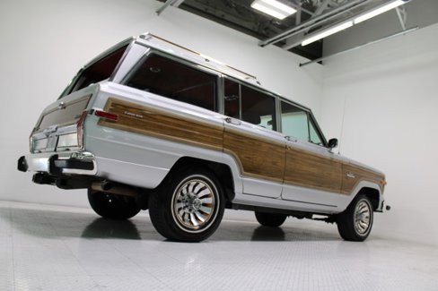 Used 1986 Jeep Grand Wagoneer image 52