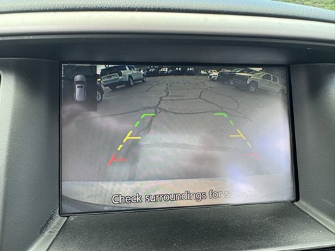 Used 2020 Nissan Pathfinder S image 24
