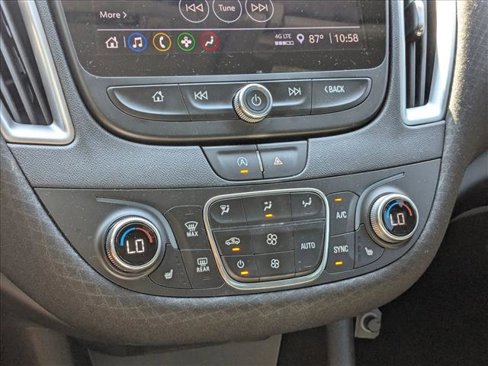 Used 2022 Chevrolet Malibu LT image 15