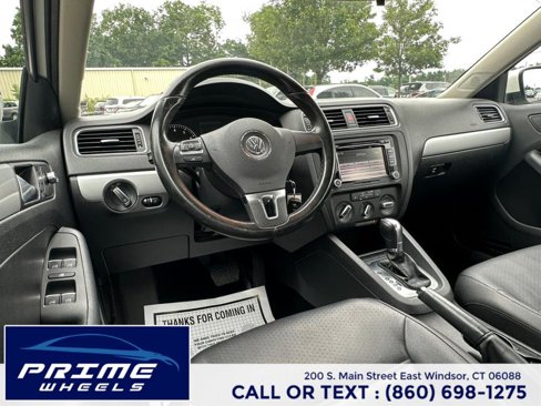 Used 2013 Volkswagen Jetta SE image 17