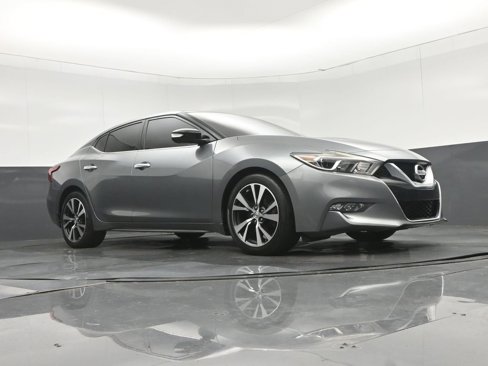 Used 2016 Nissan Maxima Platinum w/ Interior Lighting Package image 54