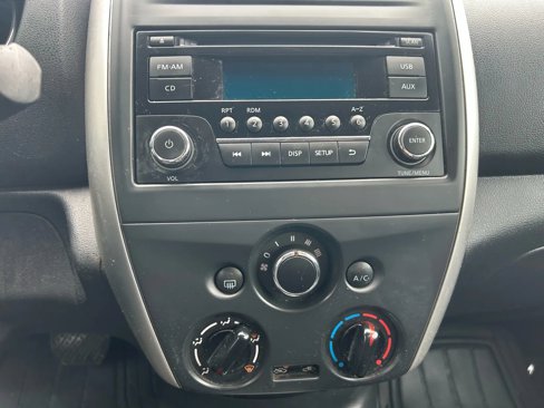 Used 2016 Nissan Versa SV image 14