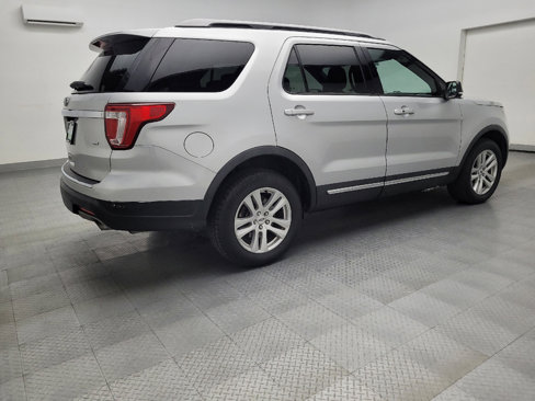 Used 2018 Ford Explorer XLT w/ Equipment Group 201A image 10