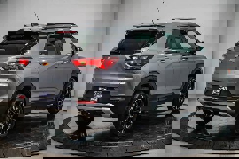 Used 2023 Chevrolet TrailBlazer LT image 4