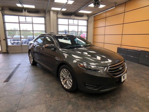 Certified 2017 Ford Taurus Limited image 1
