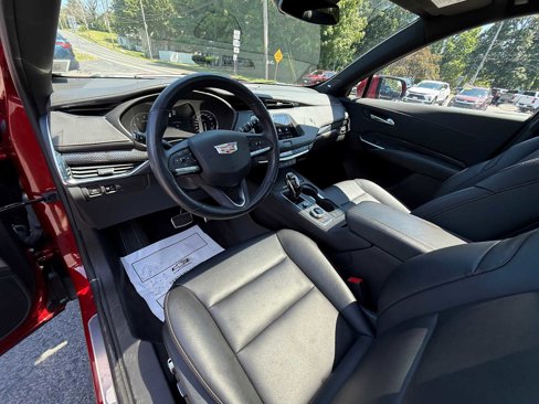 Used 2023 Cadillac XT4 Sport image 16