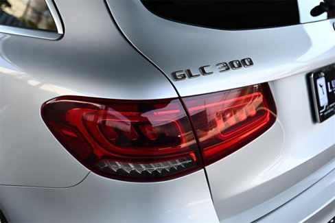Used 2020 Mercedes-Benz GLC 300 4MATIC image 9