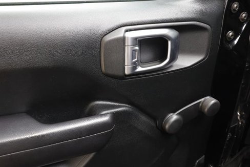 Used 2020 Jeep Wrangler Sport image 6