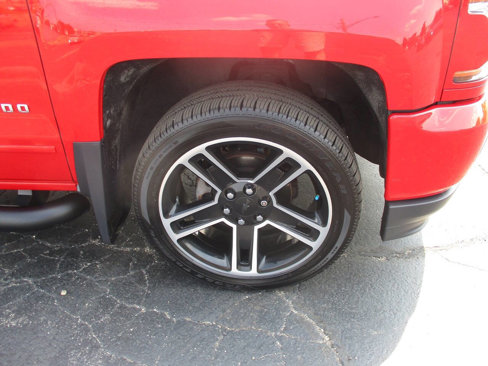 Used 2017 Chevrolet Silverado 1500 LT image 4