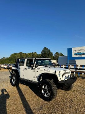 Used 2017 Jeep Wrangler Unlimited Sport w/ Connectivity Group image 1