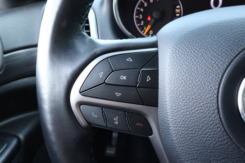 Used 2019 Jeep Grand Cherokee Laredo image 27