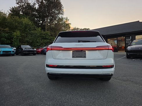 Used 2021 Audi e-tron Premium w/ Convenience Plus Package image 24