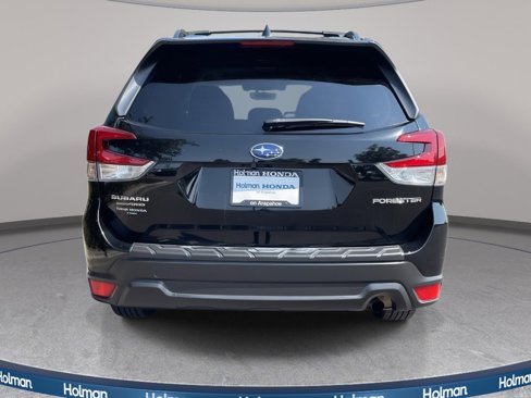 Used 2019 Subaru Forester Premium image 6
