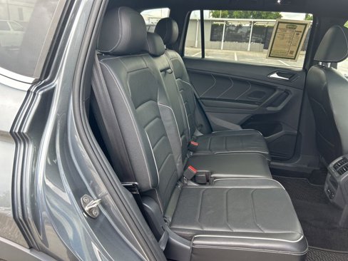 Used 2022 Volkswagen Tiguan SEL R-Line image 27