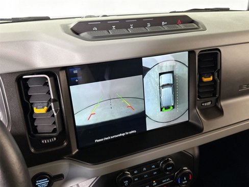 Used 2022 Ford Bronco Badlands image 17