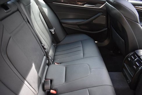 Used 2023 BMW 530i xDrive w/ Premium Package image 30