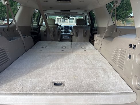 Used 2015 Chevrolet Suburban LTZ image 14