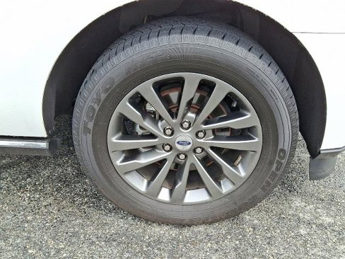 Certified 2020 Ford Expedition Limited w/ Equipment Group 301A image 8