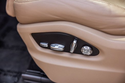 Certified 2019 Porsche Cayenne image 18