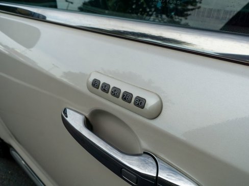 Used 2011 Lincoln MKX AWD w/ 101A Rapid Spec Order Code image 10