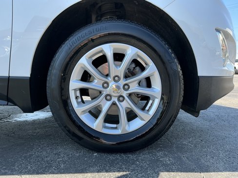 Used 2020 Chevrolet Equinox LT w/ Driver Convenience Package image 23