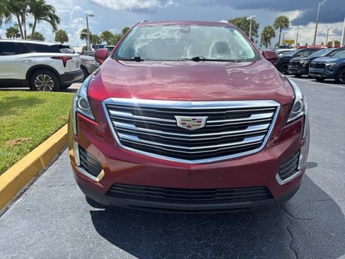 Used 2018 Cadillac XT5 Luxury w/ Driver Awareness Package image 8