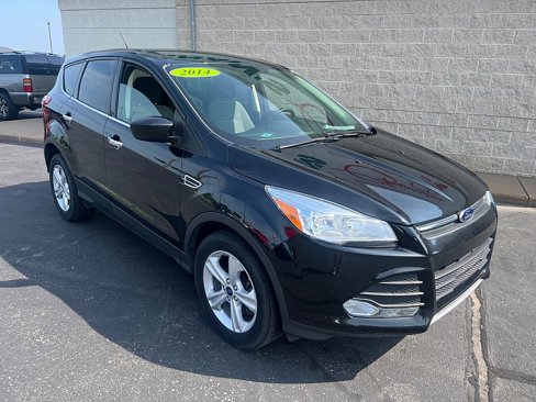 Used 2014 Ford Escape SE image 2