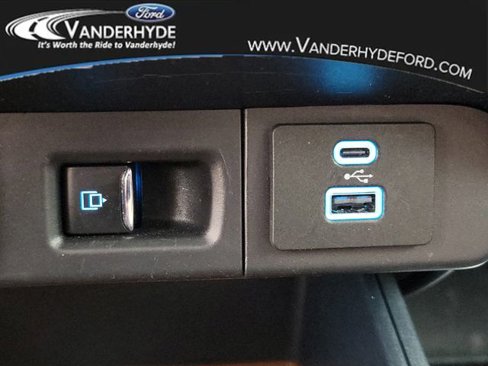 Used 2023 Ford Maverick Lariat w/ Lariat Luxury Package image 31
