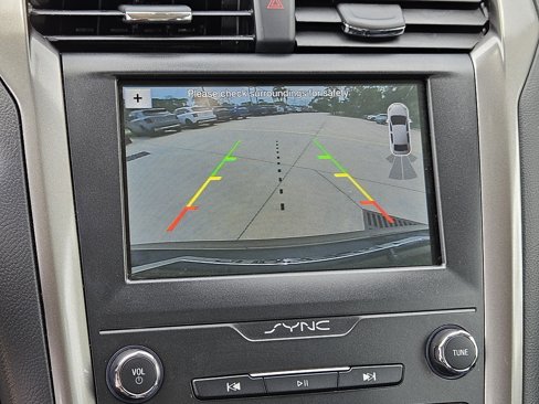 Used 2019 Ford Fusion SEL image 25
