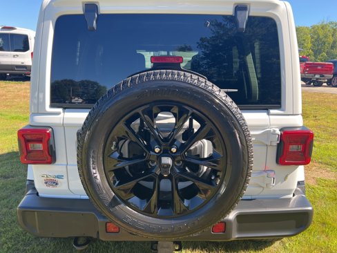 Used 2021 Jeep Wrangler Unlimited Sahara w/ Cold Weather Group image 6