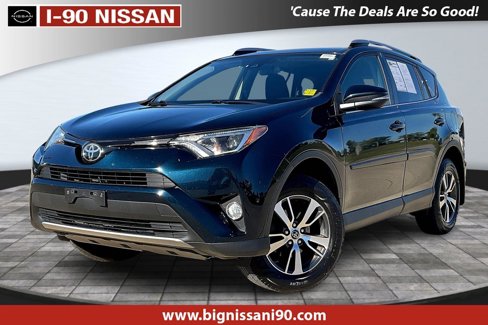 Used 2017 Toyota RAV4 XLE image 1