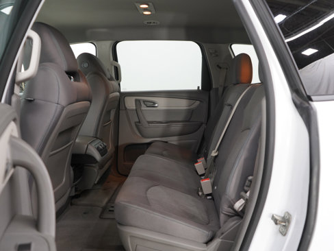 Used 2016 Chevrolet Traverse LS image 18