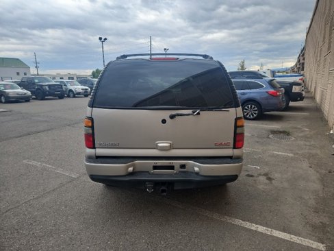 Used 2005 GMC Yukon Denali image 4